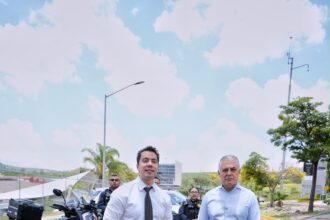Felifer Macías y Juan Luis Ferrusca Ortiz durante un anuncio sobre percepción de seguridad en Querétaro