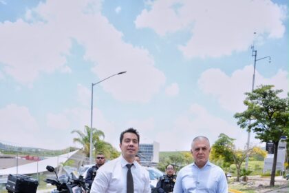 Felifer Macías y Juan Luis Ferrusca Ortiz durante un anuncio sobre percepción de seguridad en Querétaro