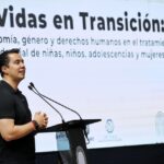 Felifer Macías durante el foro Vidas en transición sobre atención residencial y derechos humanos en Querétaro