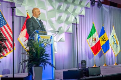 Representante de seguridad pública durante la Conferencia de Verano 2026 de CALEA, donde instituciones de Aguascalientes recibieron reacreditación internacional