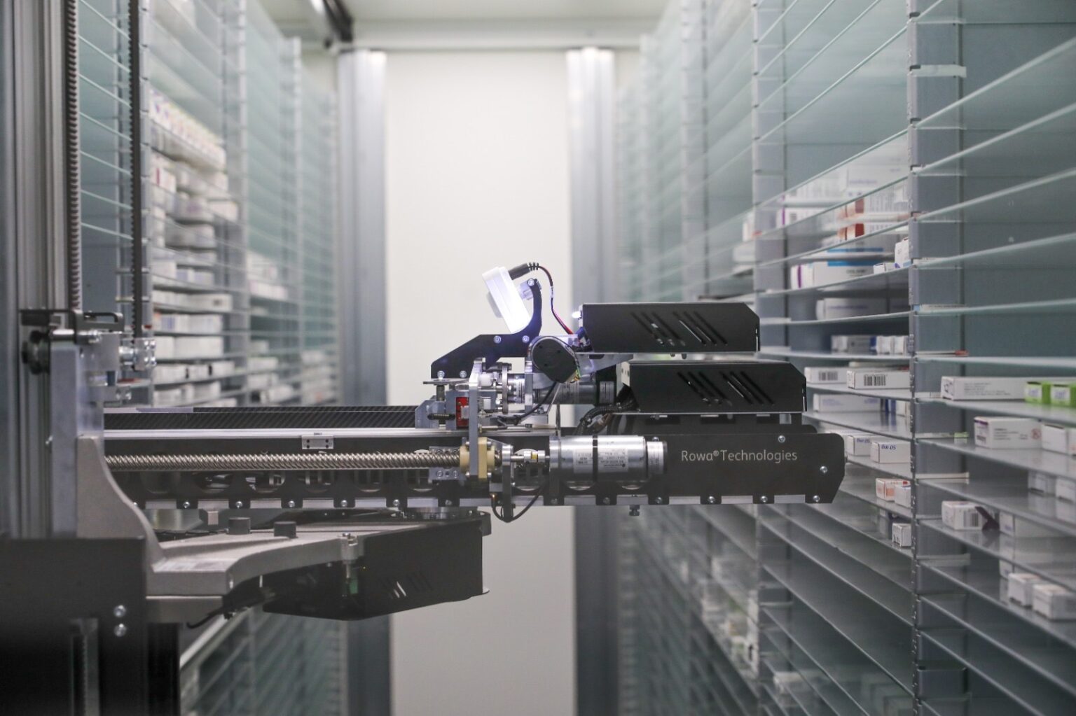 Sistema robotizado para dispensación de medicamentos en farmacia hospitalaria de Aguascalientes