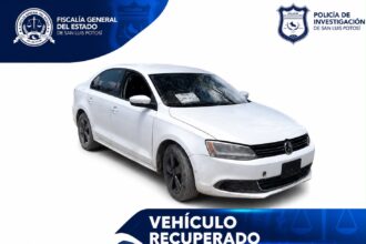 Vehículo recuperado por la Policía de Investigación de San Luis Potosí durante un operativo tras agresión a elementos de la Guardia Civil Estatal