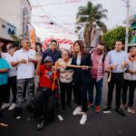 Vero Delgadillo entrega la rehabilitación de vialidades en la Zona del Vestir de Medrano, en Guadalajara.