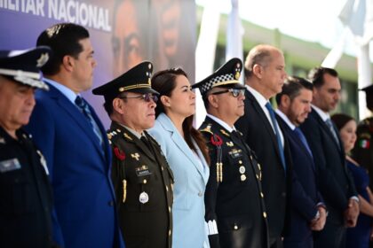Autoridades civiles y mandos de seguridad participan en un acto relacionado con la Guardia Nacional en Aguascalientes.