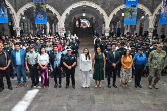 Ceremonia de entrega de reconocimientos a policías estatales, municipales y personal militar en Aguascalientes