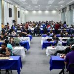 Ajedrecistas participan en el Campeonato Nacional e Internacional de Ajedrez Aguascalientes 2026 en el Foro 3C.