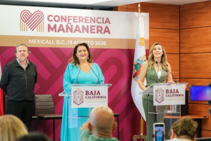 Marina del Pilar Avila Olmeda y Alma Delia Ábrego Ceballos presentan la edición 25 del Festival de Octubre en Baja California.