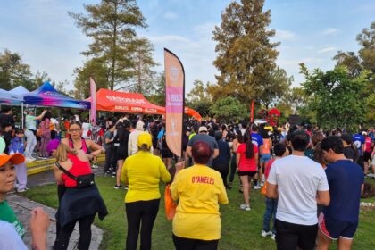 Participantes se reúnen en el Parque Metropolitano de Zapopan durante la primera carrera A Mover el Cubo.