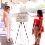 Marina del Pilar Avila Olmeda durante el arranque de obra de una sala sensorial para infancias y juventudes neurodivergentes en Baja California.