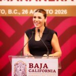 Marina del Pilar Avila Olmeda durante una conferencia del Gobierno de Baja California sobre oportunidades para emprendedores y MiPyMEs.