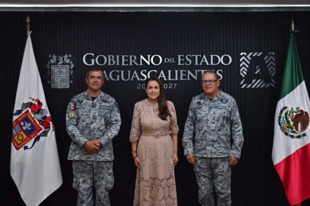 Tere Jiménez se reúne con mandos de la Guardia Nacional para revisar estrategias de seguridad en Aguascalientes.