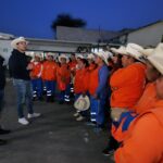 Personal de Servicios Públicos de Querétaro reunido durante las labores de limpieza por las Fiestas Patrias.