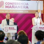 Marina del Pilar Ávila Olmeda durante una conferencia del Gobierno de Baja California en Mexicali.