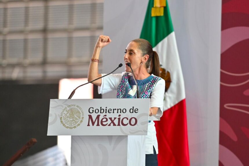 Claudia Sheinbaum durante la presentación de resultados de su gobierno en la Arena Potosí, San Luis Potosí.
