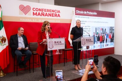 Conferencia de prensa del Gobierno de Baja California en Tijuana, con autoridades frente a una pantalla sobre el Círculo de Protección.