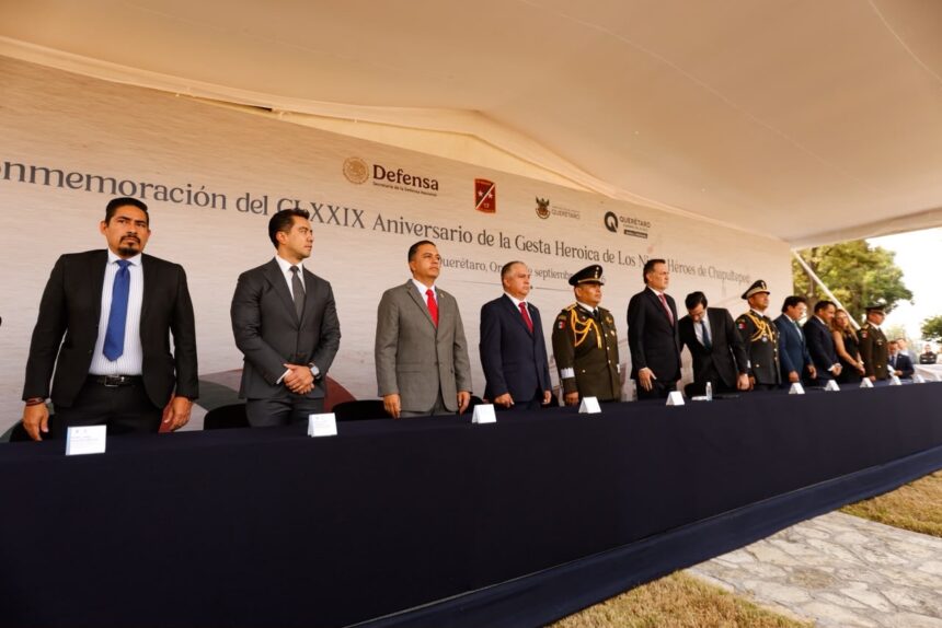 Ceremonia conmemorativa por el 179 aniversario de la Gesta Heroica de los Niños Héroes de Chapultepec en Querétaro.