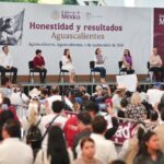 Claudia Sheinbaum y Tere Jiménez durante la presentación de avances del Segundo Informe de Gobierno en Aguascalientes.