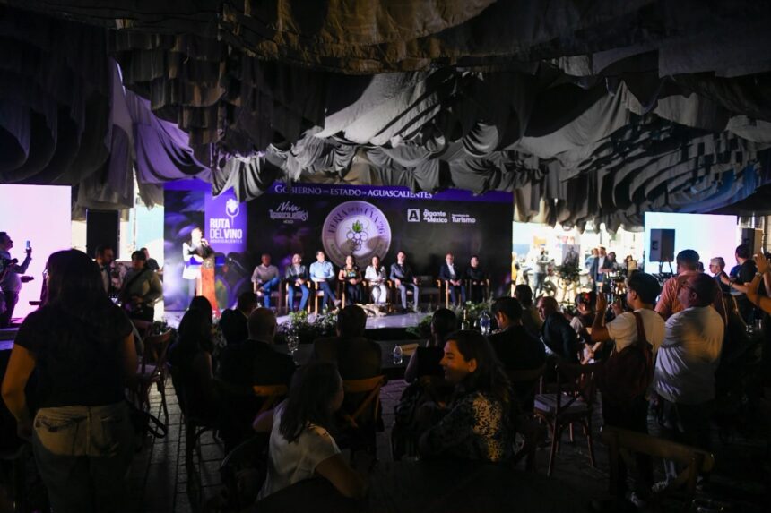 Ceremonia inaugural de la Feria de la Uva 2026 en Aguascalientes.