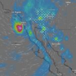 Mapa meteorológico con los efectos previstos de los remanentes de Rachel y el frente frío número 2 sobre Baja California.