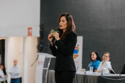 Vero Delgadillo durante el encuentro “Nutrir familias, cuidar comunidades” organizado por DIF Guadalajara.