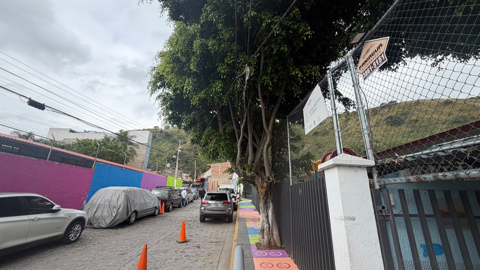 Entorno del Jardín de Niños Guillermo Chávez Vega en Balcones del Sol, Zapopan, intervenido como parte del programa Senderos Seguros.