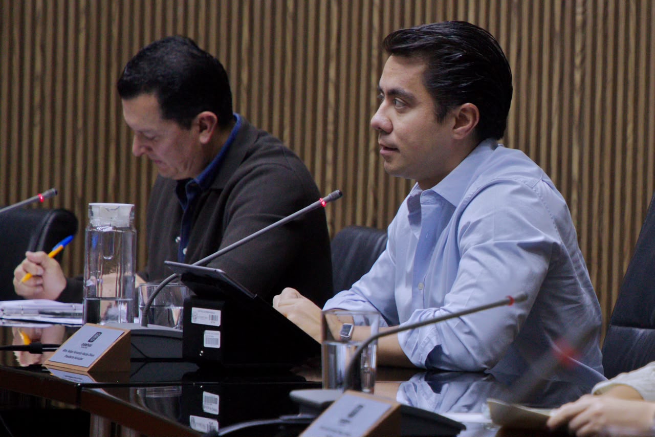 Sesión ordinaria del Ayuntamiento de Querétaro en la que se aprobó destinar un predio a conservación ecológica.