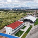 Vista aérea del nuevo Bachillerato Cívico Estatal José María Arteaga Magallanes en el suroriente de Aguascalientes.