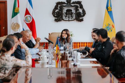 Reunión de autoridades de Guadalajara y delegación de Costa Rica para intercambiar experiencias de movilidad y seguridad vial