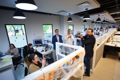 Autoridades municipales de San Pedro Garza García reconocen al personal de Desarrollo Urbano en sus oficinas
