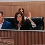 Sesión del Ayuntamiento de Guadalajara durante la votación de una propuesta para ampliar el programa de apoyo al acceso y calidad del agua